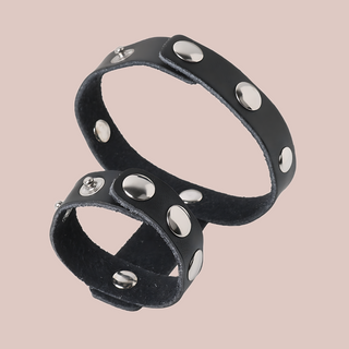 Showing the adjustable penis & testicle ring when the clasps are in place.