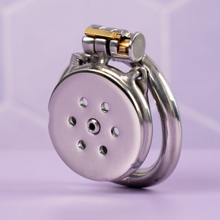 The Flat Gatling shown here with a barbed anti-off ring and urethral tube.