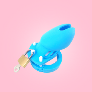 The HOC600 Silicone Small is shown here in blue fully assembled with the padlock in place and the key ready to be removed.