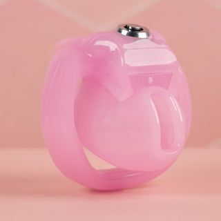 An angled view of the HT V5 Pink Nub, it is shown here fully assembled, a base ring has been fitted.