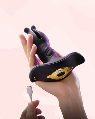 Showing the base of The Bloom Burst Dilator and how it can be charged.
