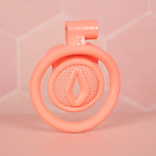 A front view of the fully assembled Design 1 kit, you can just see the integral lock on the side,