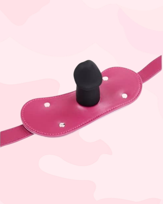 Showing the dildo inside the PVC Erotic Dildo Gag.