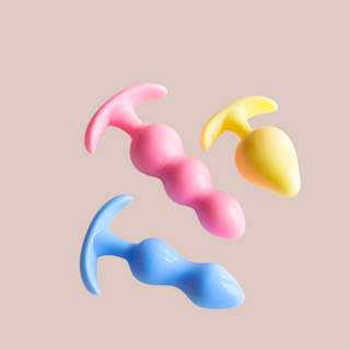 An alternate view of the 3 butt plugs, you can see that they come in blue pink and yellow and each colour has its own unique design