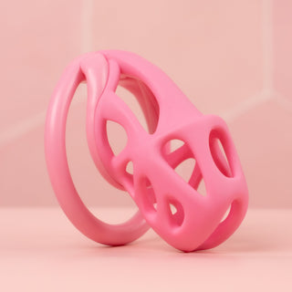 The Cobra QOG shown here fully assembled with the base ring and integral lock fitted.