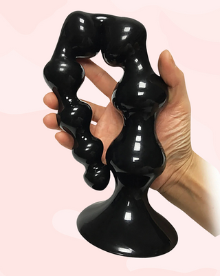 The Titan Anal Beads have been bent in this image to show its flexibility