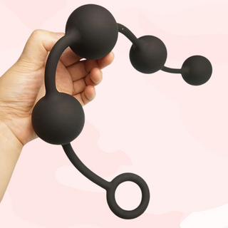 There are four anal beads on each bead string.