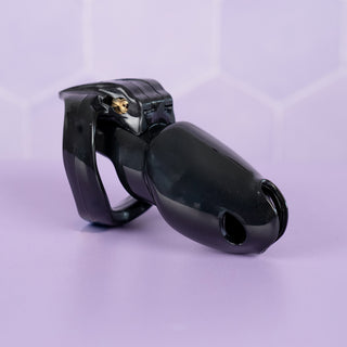 The HT V4 Maxi Black shown here from a side view fully assembled and with the integral lock in place.